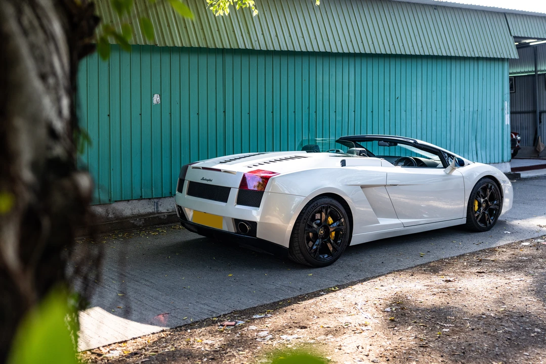 2006 Lamborghini Gallardo LP570-4 Spyder Performante - Image 14 of 31