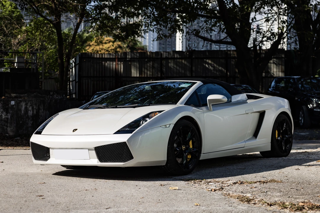 2006 Lamborghini Gallardo LP570-4 Spyder Performante - Image 2 of 31