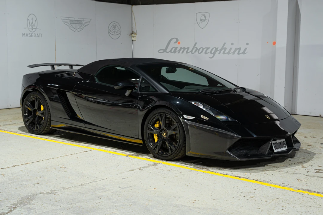 2006 Lamborghini Gallardo LP570-4 Spyder Performante - Image 9 of 31