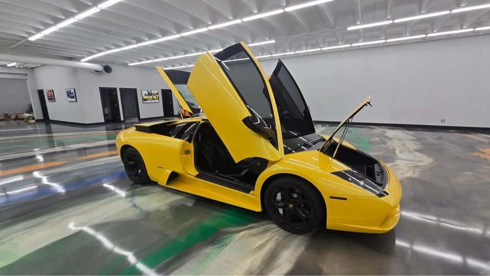 2006 Lamborghini Murcielago - Image 10 of 20