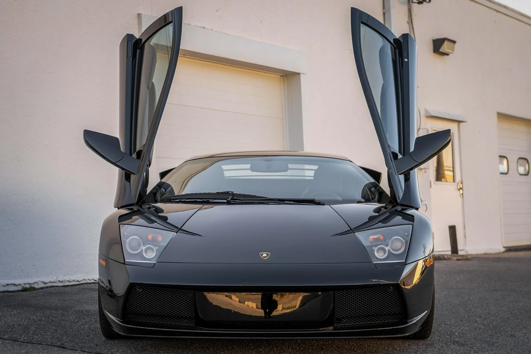2006 Lamborghini Murcielago - Image 2 of 31