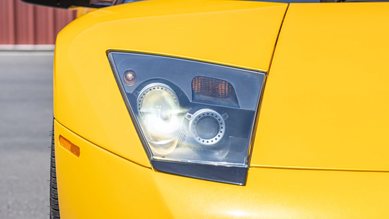 2006 Lamborghini Murcielago - Image 18 of 31