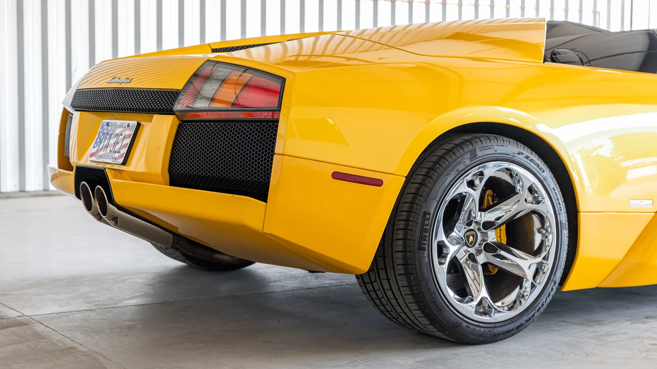 2006 Lamborghini Murcielago - Image 14 of 31