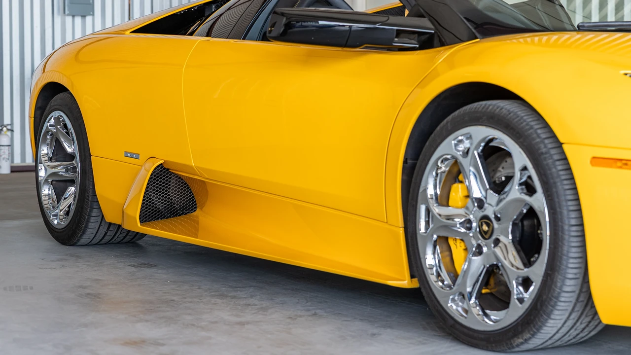 2006 Lamborghini Murcielago - Image 12 of 31