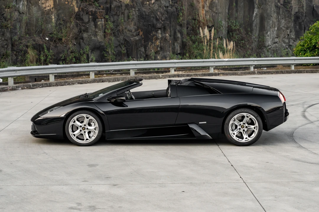 2005 Lamborghini Murcielago - Image 16 of 31