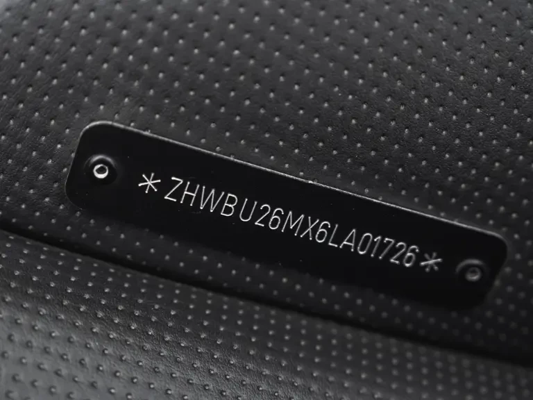 2006 Lamborghini Murcielago - Image 19 of 31