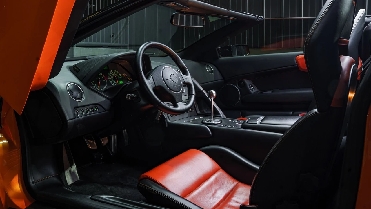 2006 Lamborghini Murcielago - Image 9 of 31