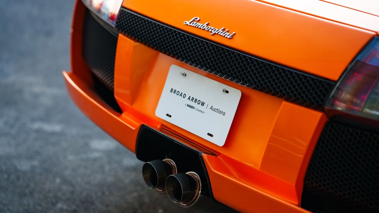 2006 Lamborghini Murcielago - Image 24 of 31