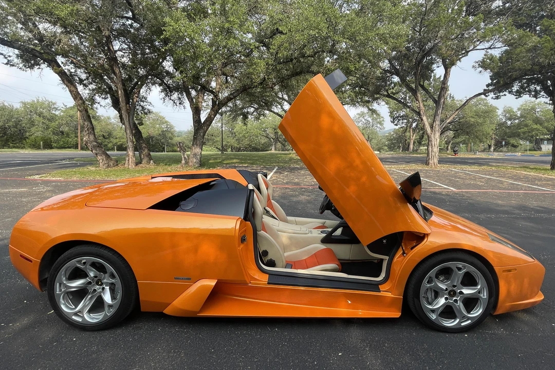 2006 Lamborghini Murcielago LP650-4 Roadster - Image 3 of 8