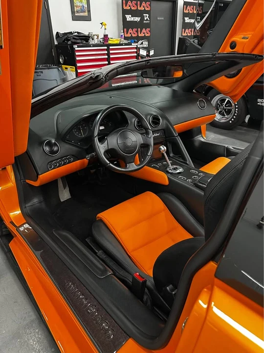 2006 Lamborghini Murcielago - Image 16 of 20