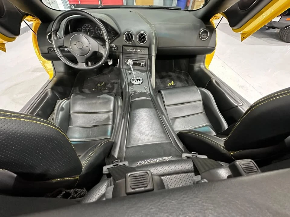 2006 Lamborghini Murcielago - Image 13 of 14