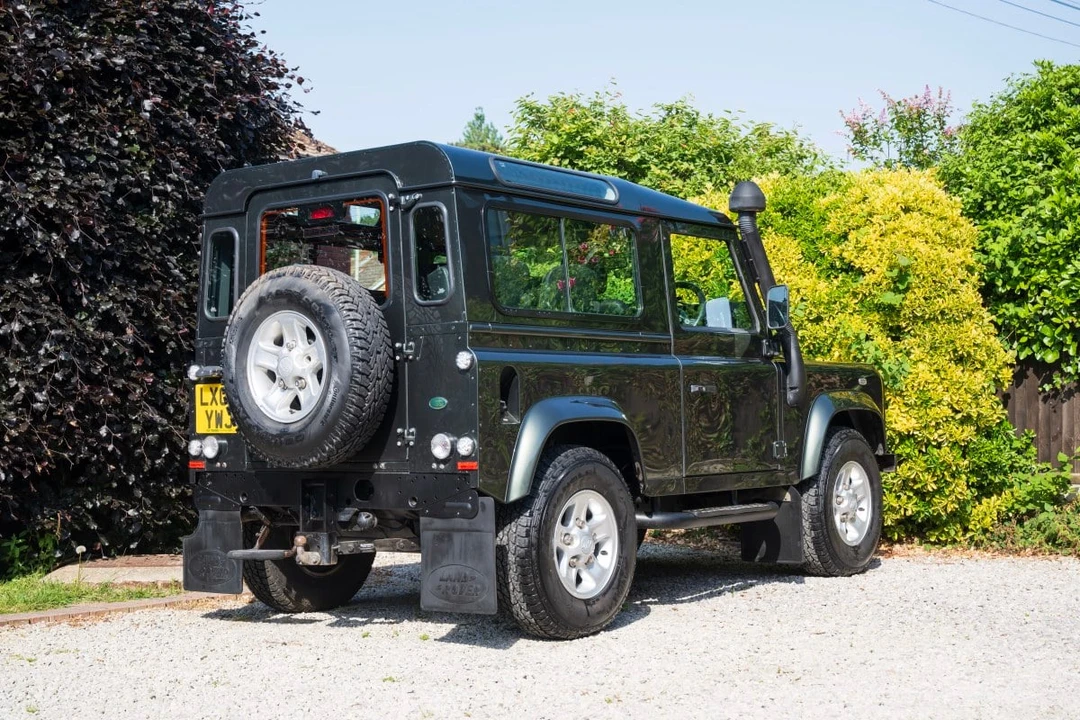 2006 Land Rover Defender - Image 7 of 30