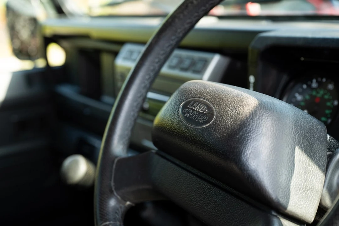 2006 Land Rover Defender - Image 18 of 30