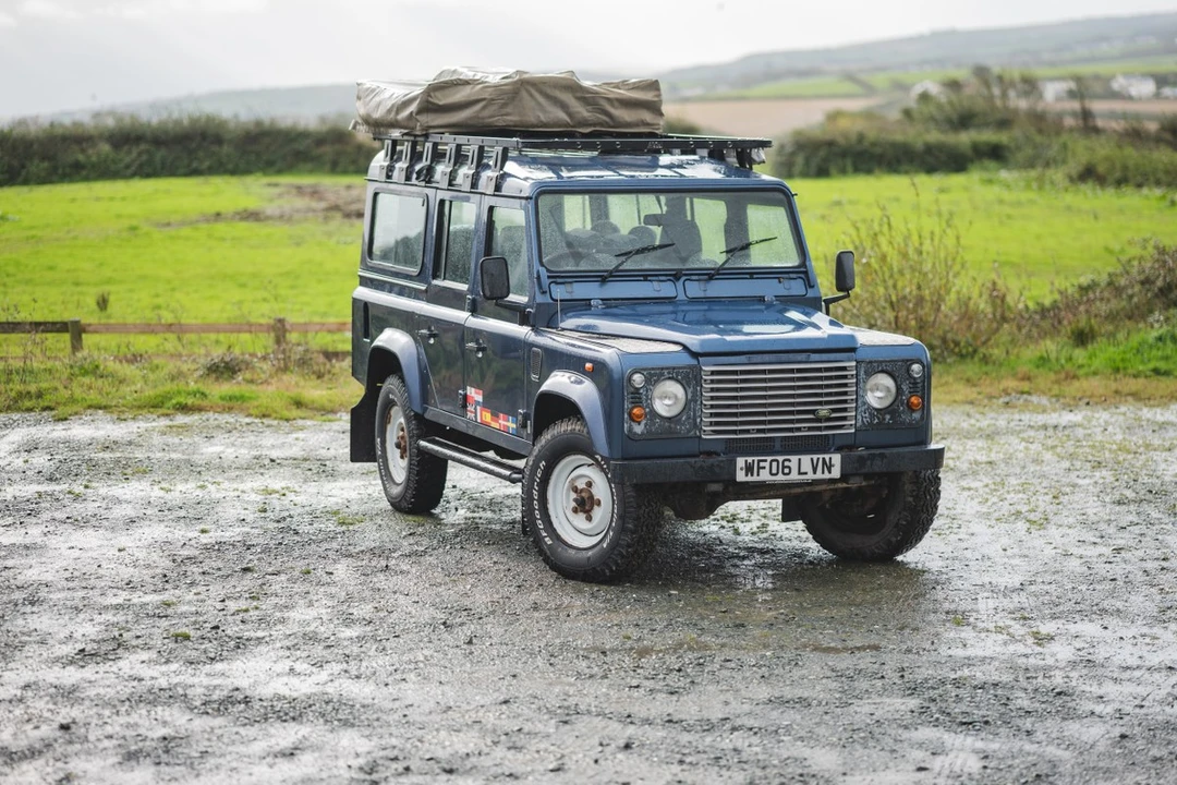 2006 Land Rover Defender 110 - Image 13 of 30