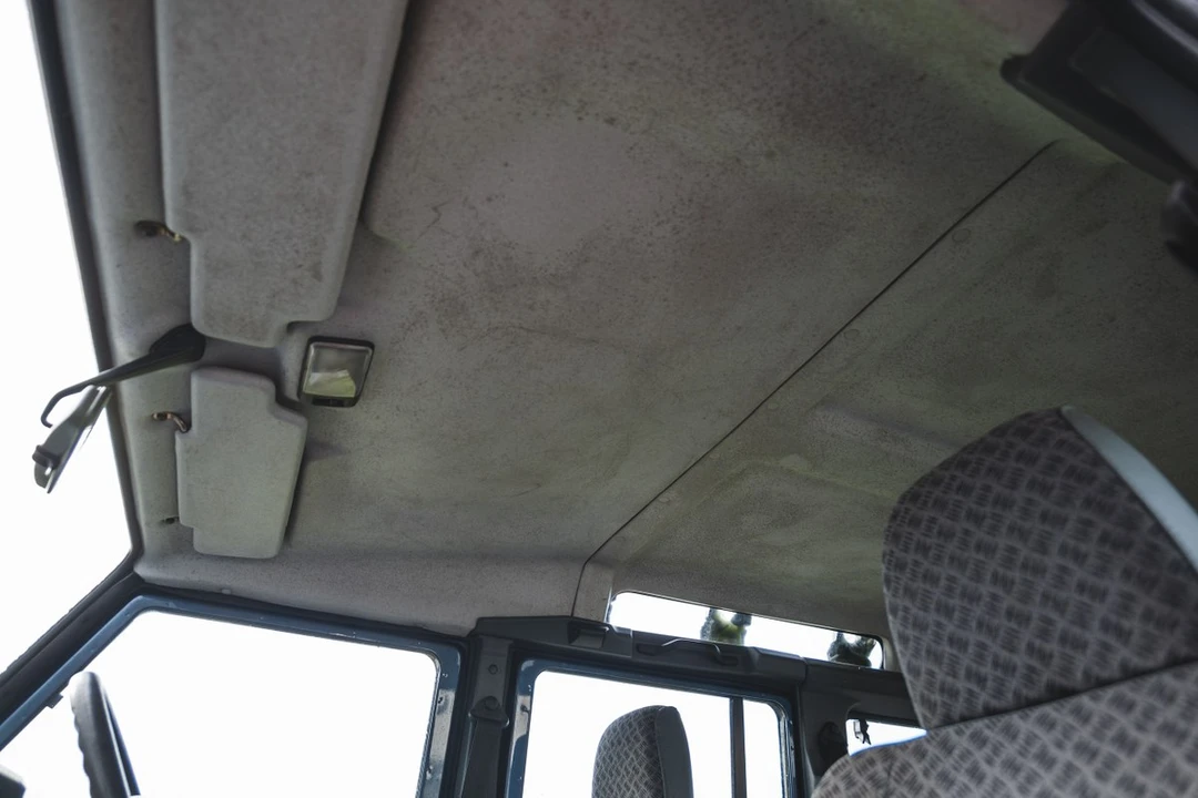 2006 Land Rover Defender 110 - Image 25 of 30