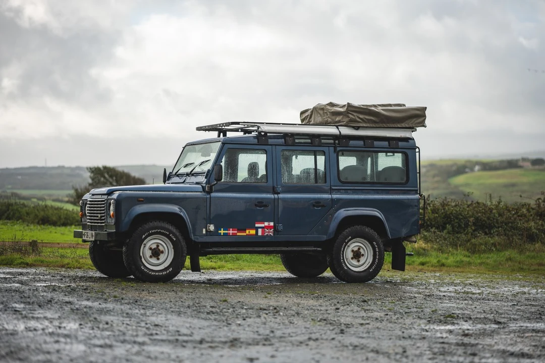 2006 Land Rover Defender 110 - Image 10 of 30