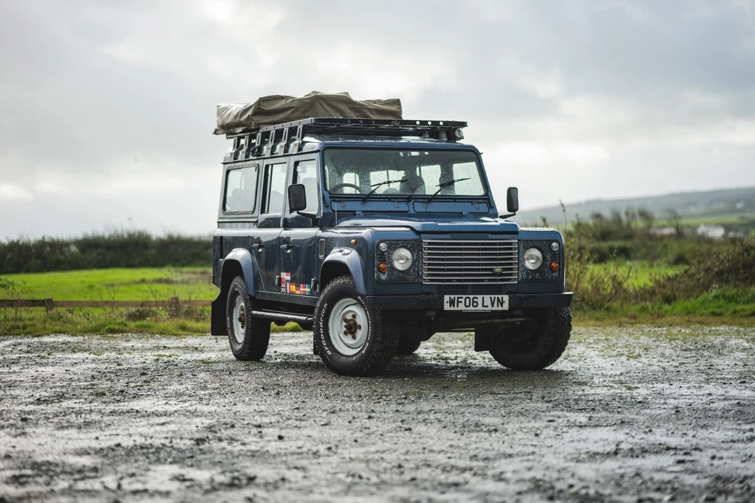 2006 Land Rover Defender 110 - Image 16 of 30