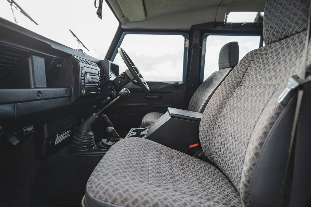 2006 Land Rover Defender 110 - Image 24 of 30