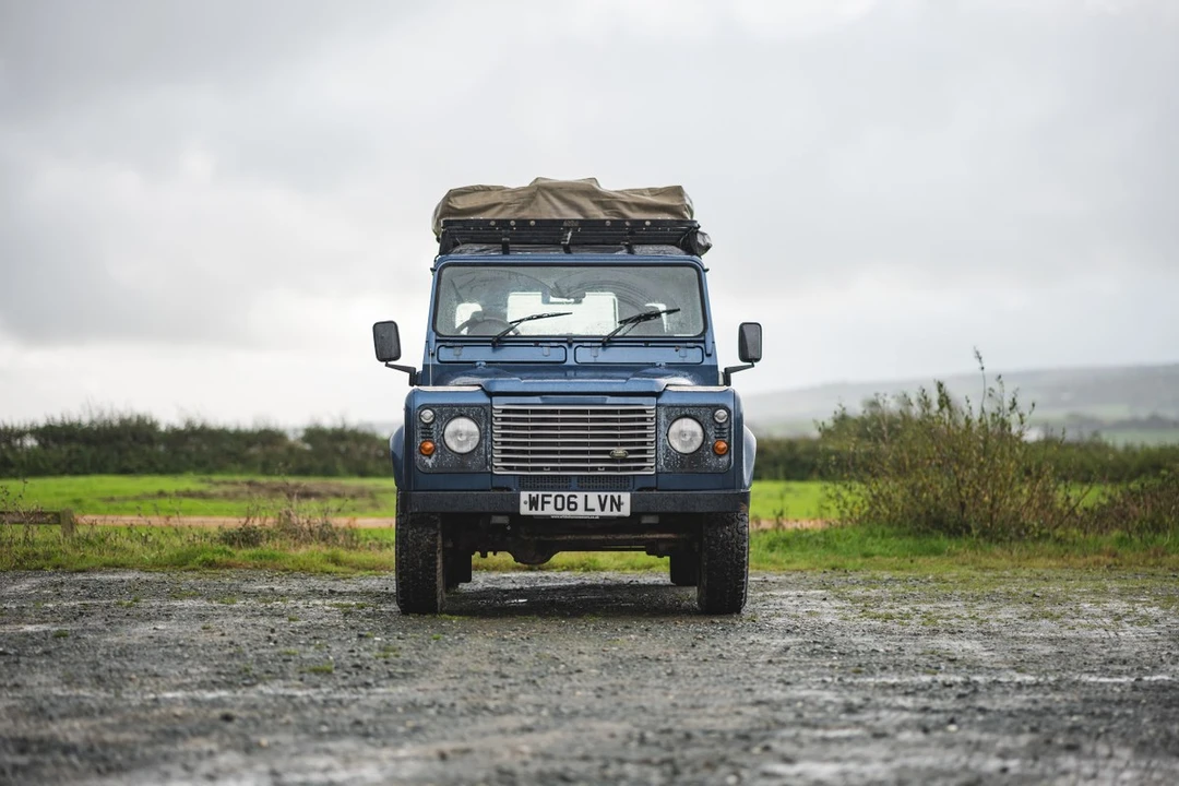 2006 Land Rover Defender 110 - Image 3 of 30