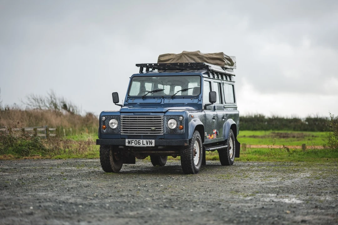 2006 Land Rover Defender 110 - Image 2 of 30