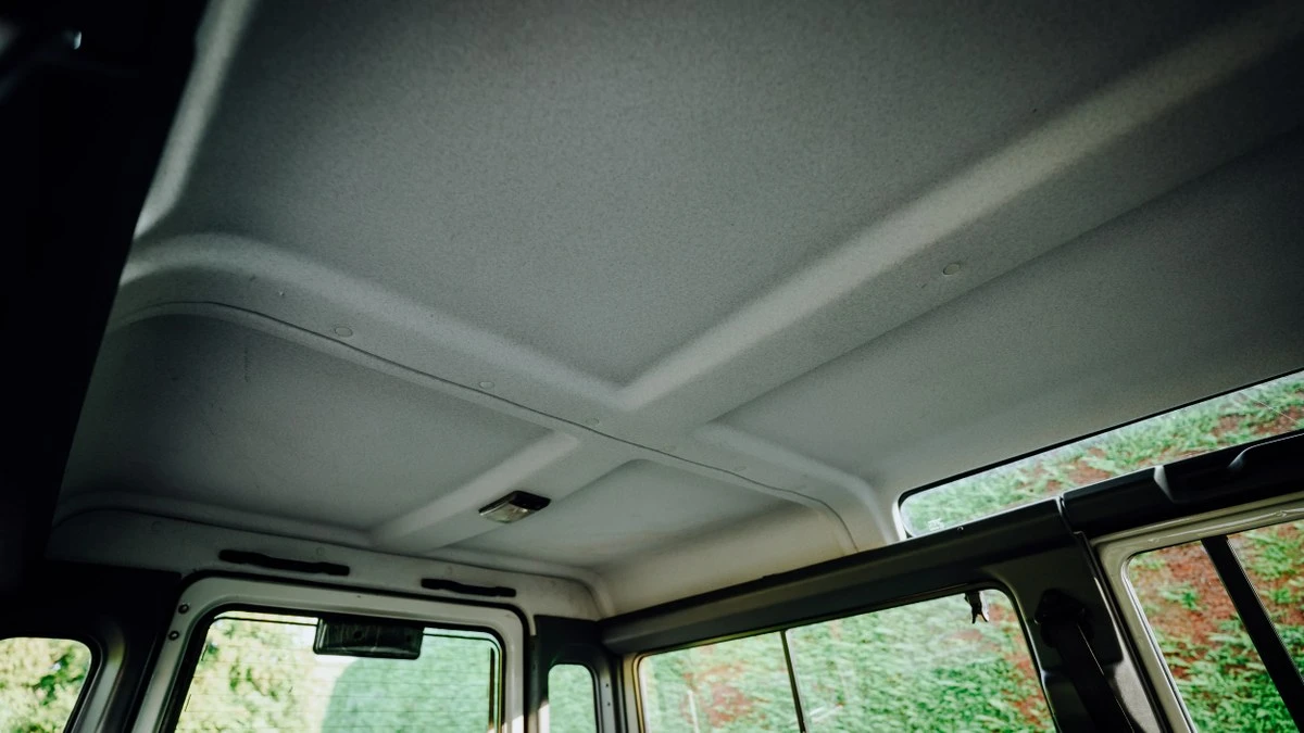 2006 Land Rover Defender 110 - Image 25 of 30