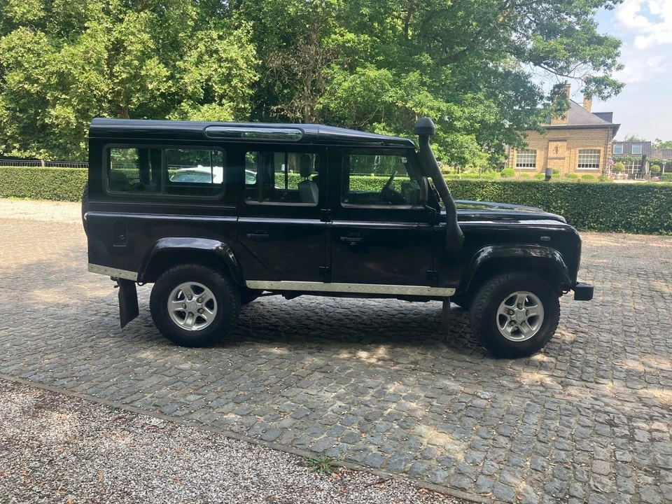 2006 Land Rover Defender 110 - Image 11 of 31
