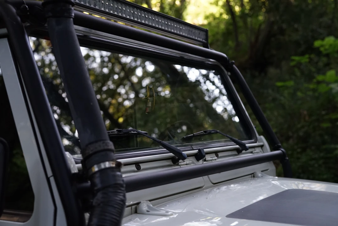2006 Land Rover Defender 110 - Image 25 of 31