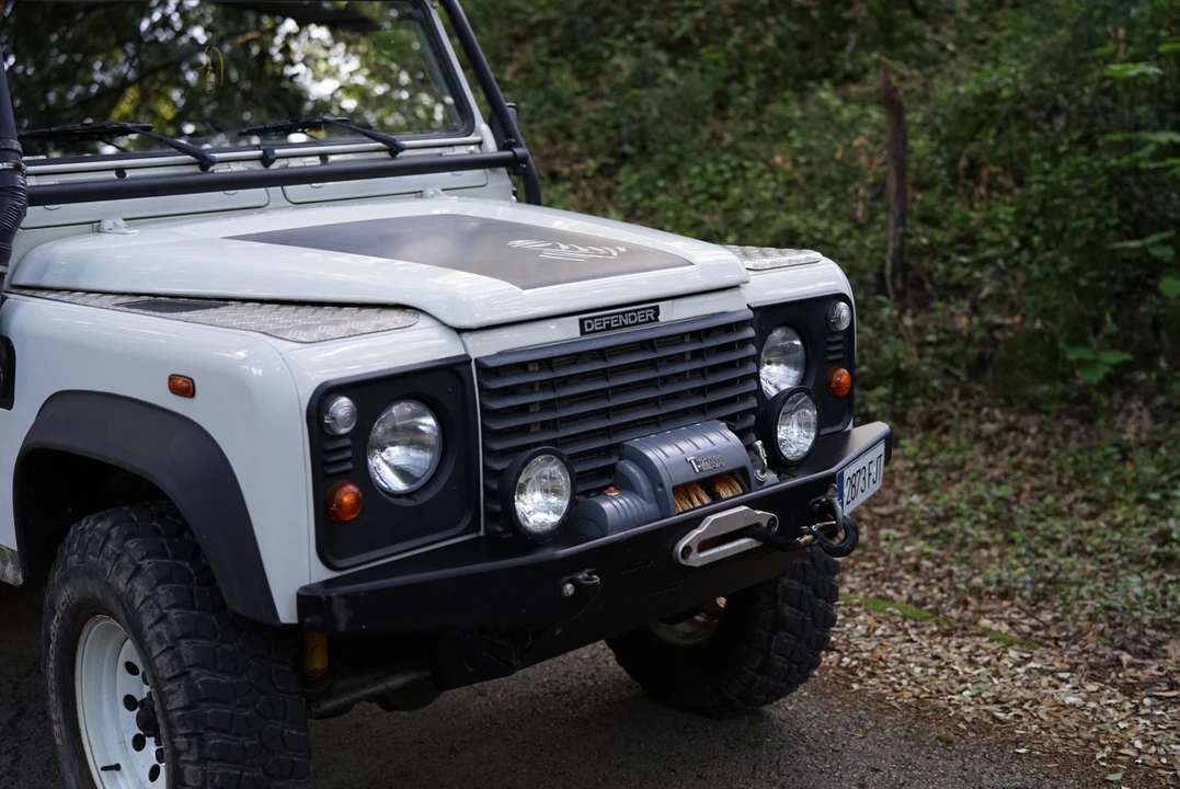 2006 Land Rover Defender 110 - Image 29 of 31
