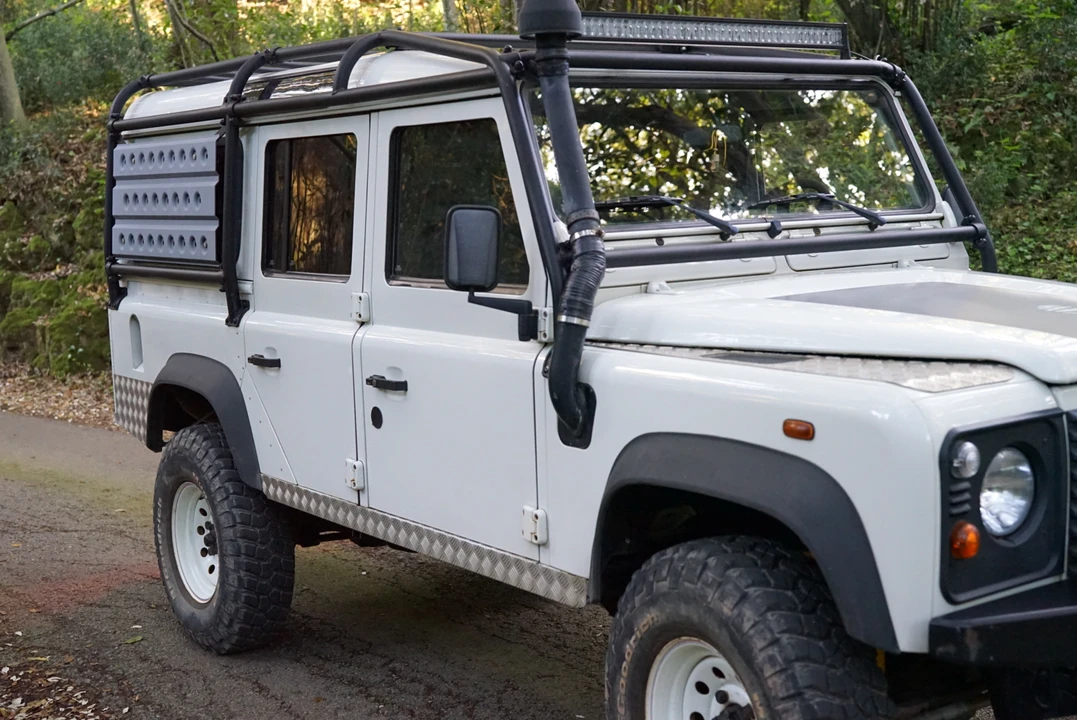 2006 Land Rover Defender 110 - Image 19 of 31