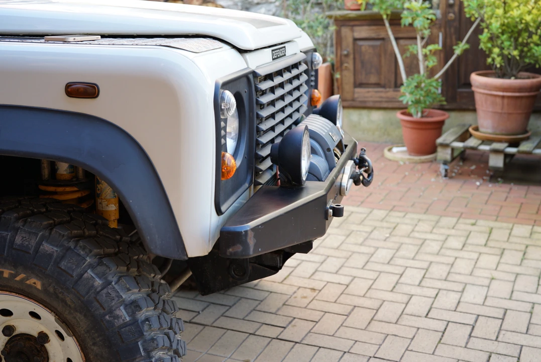 2006 Land Rover Defender 110 - Image 11 of 31