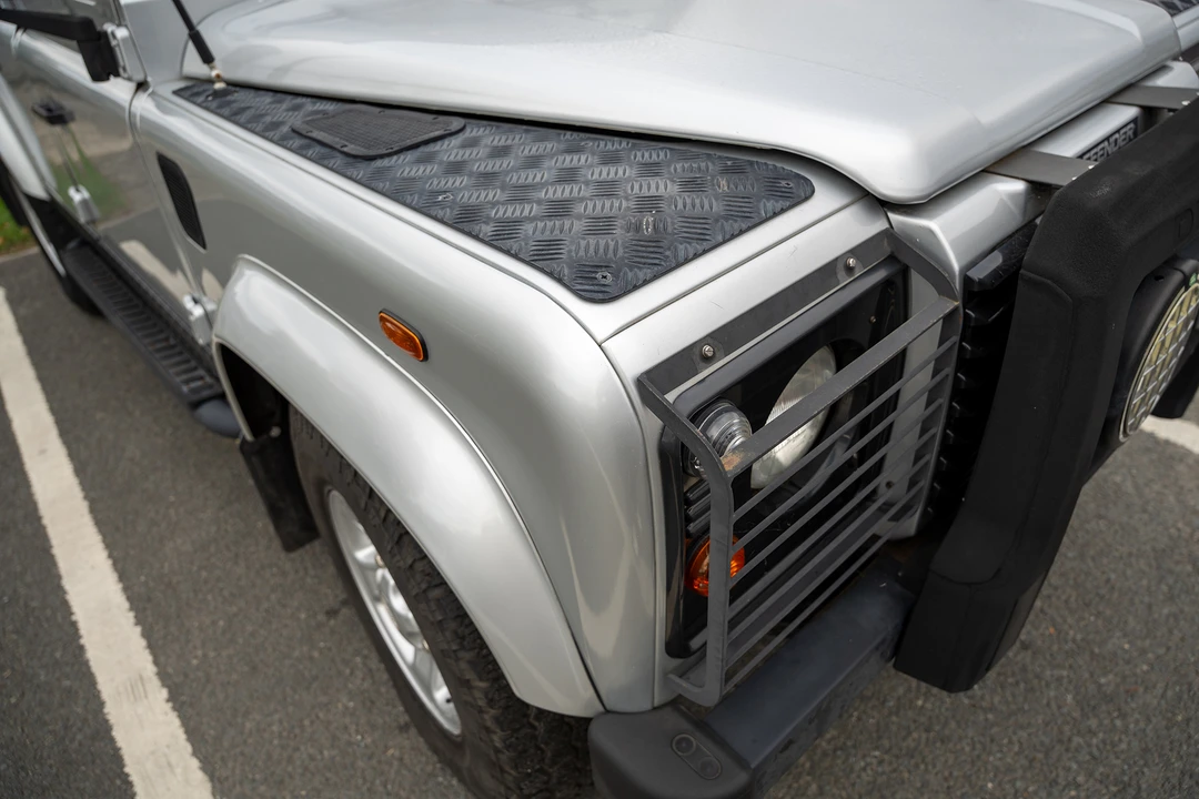 2006 Land Rover Defender 110 - Image 20 of 31