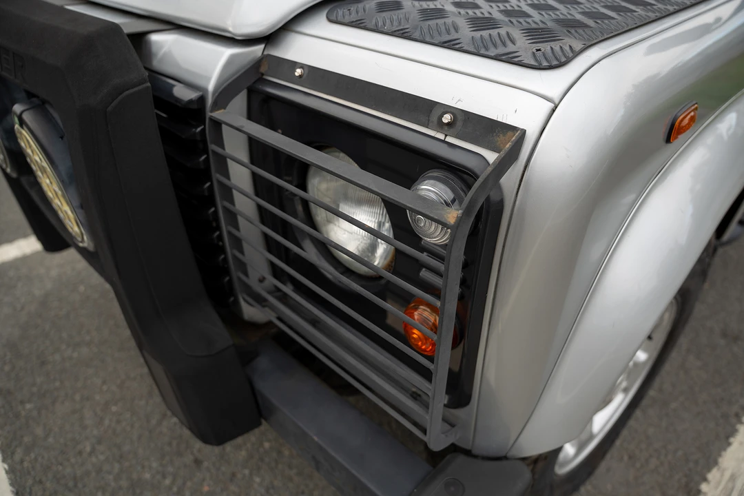 2006 Land Rover Defender 110 - Image 28 of 31