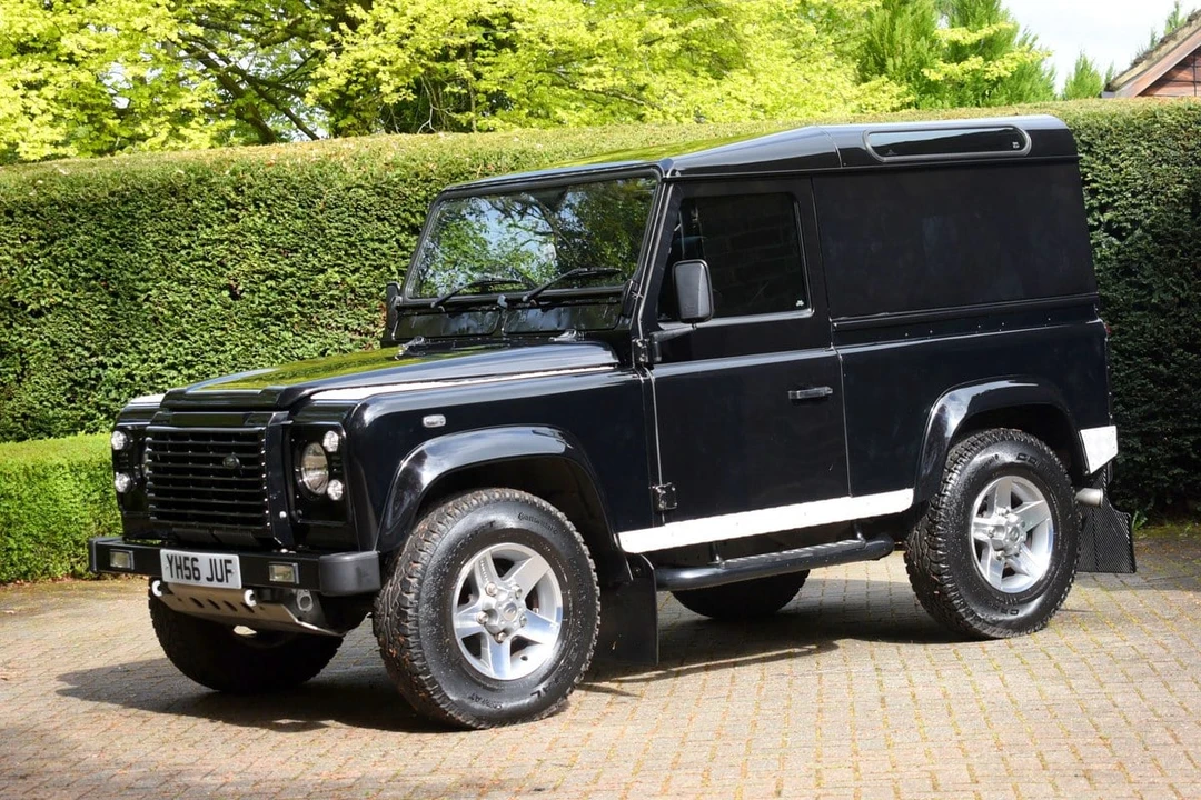 2006 Land Rover Defender 90 - Image 10 of 30