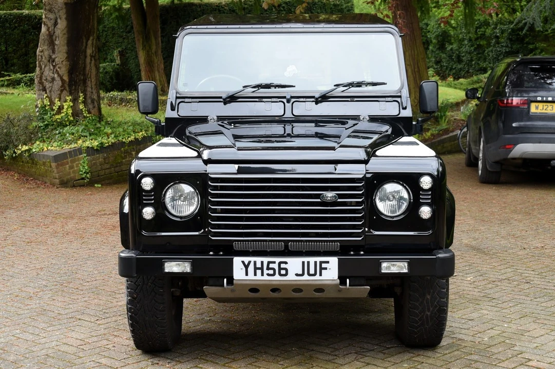 2006 Land Rover Defender 90 - Image 3 of 30
