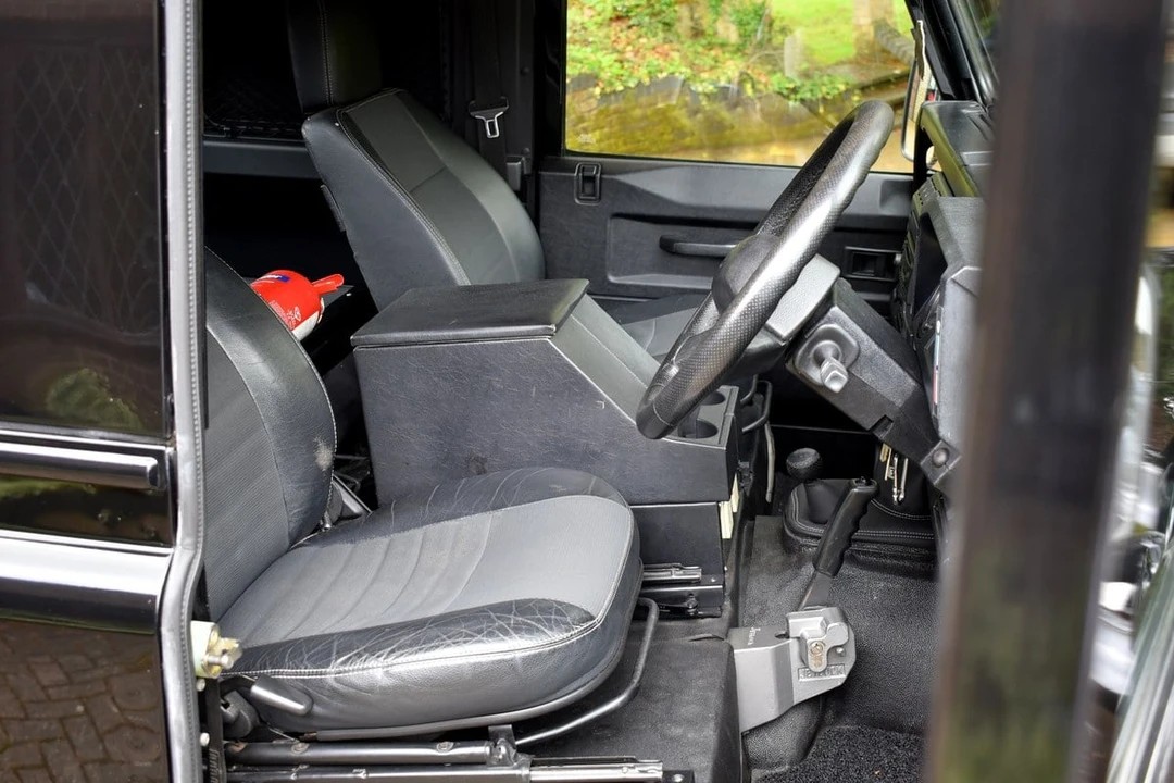 2006 Land Rover Defender 90 - Image 26 of 30