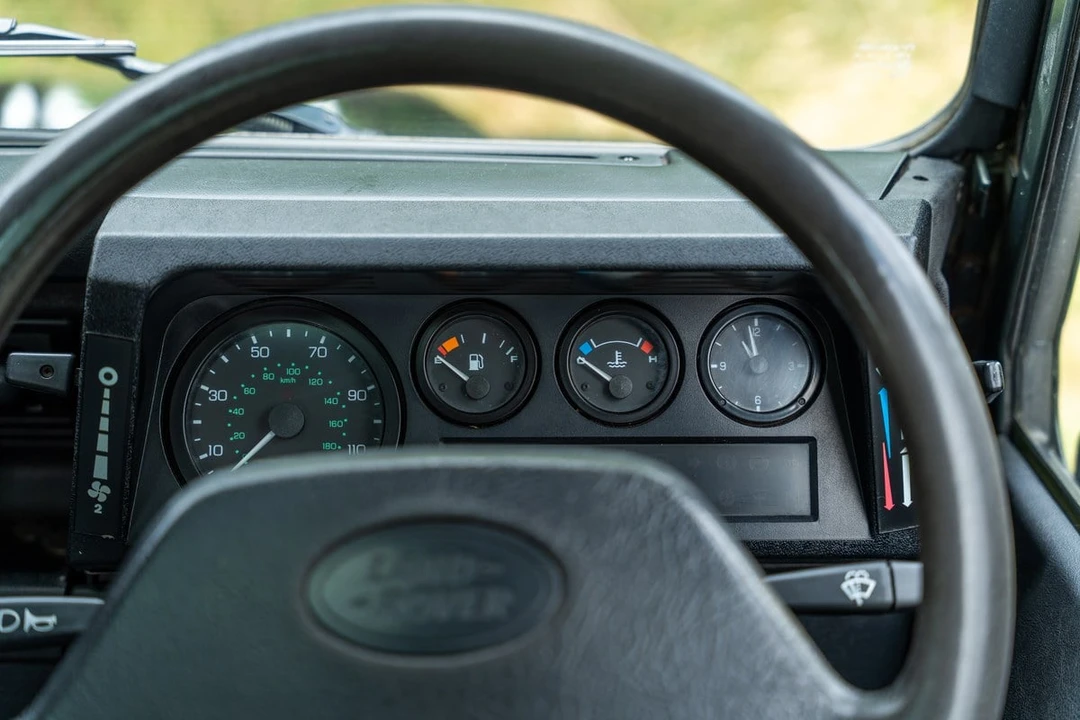 2006 Land Rover Defender 90 - Image 23 of 30