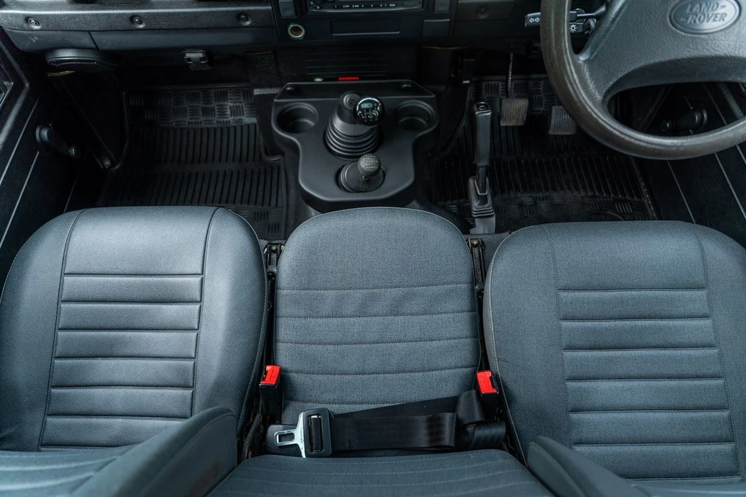 2006 Land Rover Defender 90 - Image 26 of 30