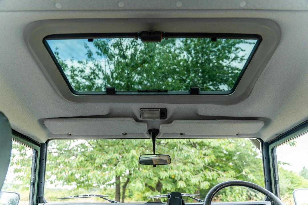 2006 Land Rover Defender 90 - Image 27 of 30