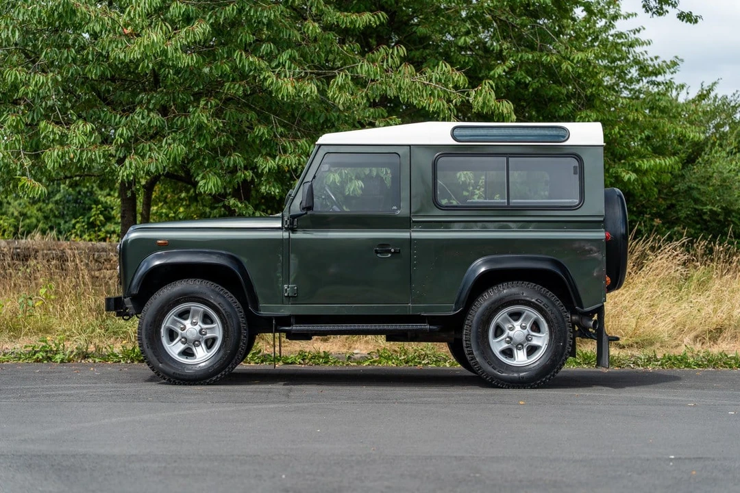 2006 Land Rover Defender 90 - Image 12 of 30