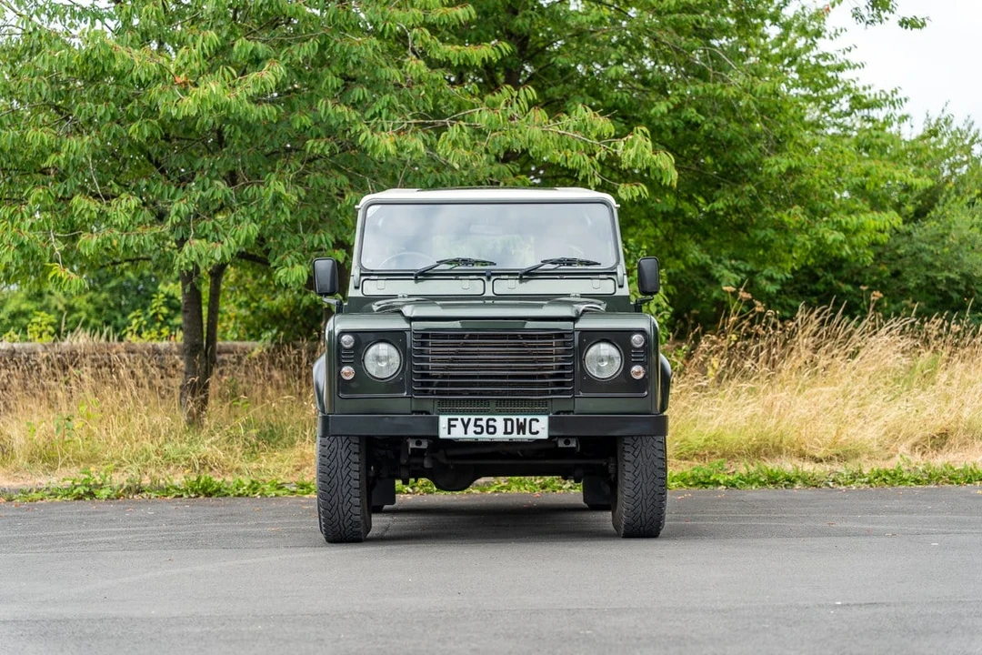 2006 Land Rover Defender 90 - Image 2 of 30