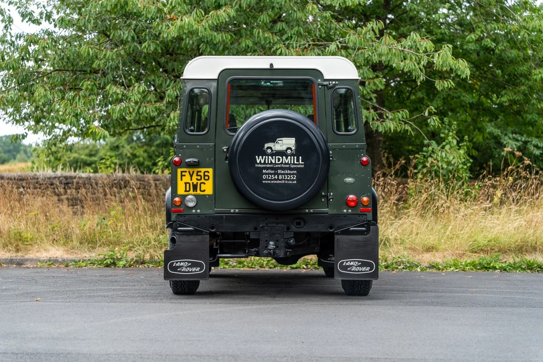 2006 Land Rover Defender 90 - Image 10 of 30