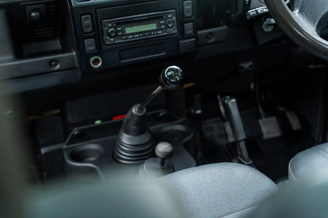 2006 Land Rover Defender 90 - Image 20 of 30