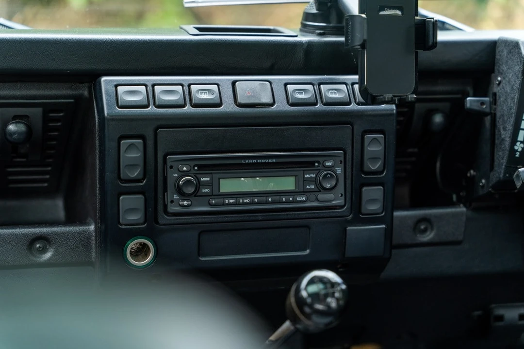 2006 Land Rover Defender 90 - Image 21 of 30