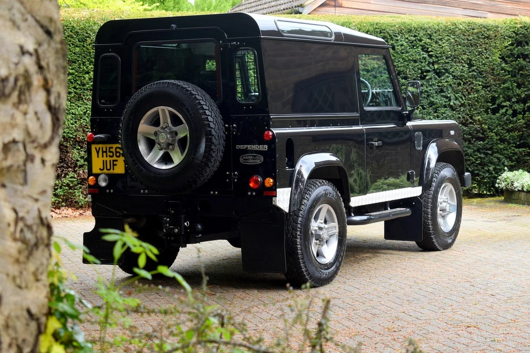 2006 Land Rover Defender 90 - Image 17 of 30