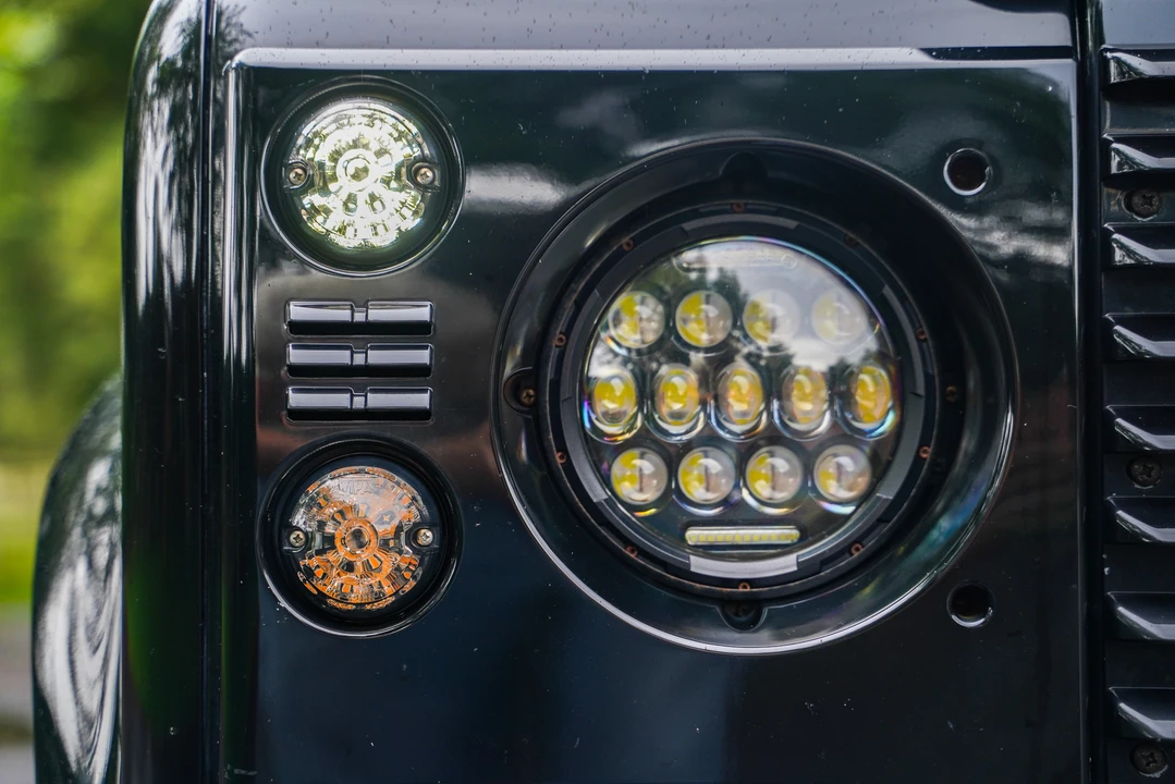 2006 Land Rover Defender 90 - Image 10 of 31