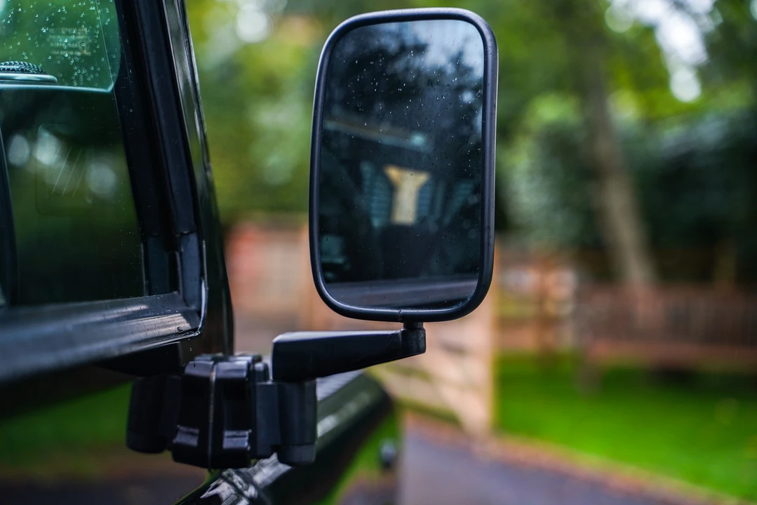 2006 Land Rover Defender 90 - Image 19 of 31