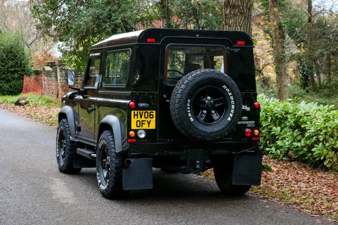 2006 Land Rover Defender 90 - Image 8 of 30
