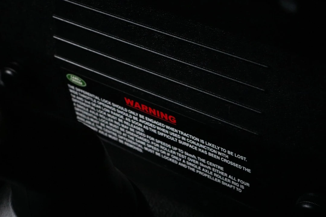 2006 Land Rover Defender 90 - Image 16 of 30