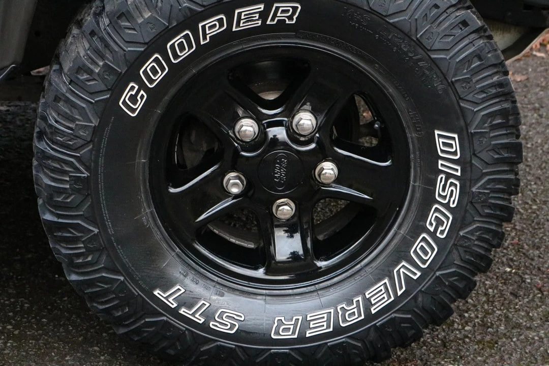2006 Land Rover Defender 90 - Image 12 of 30