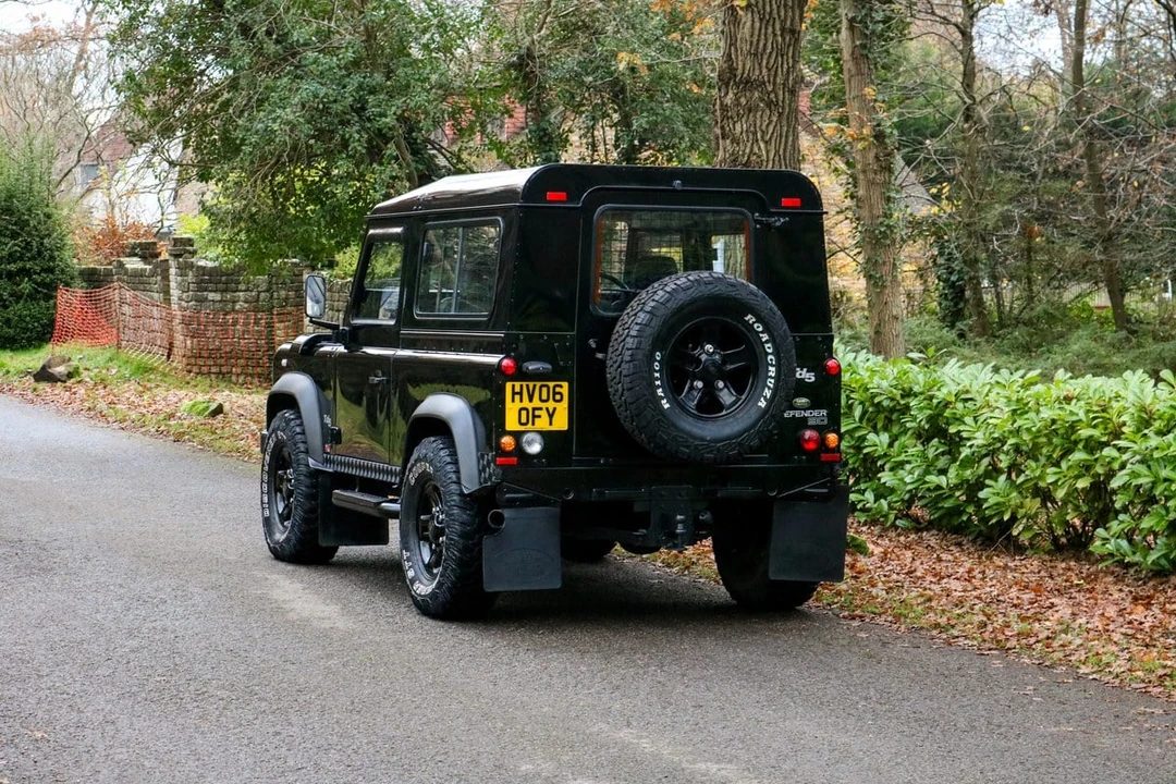 2006 Land Rover Defender 90 - Image 7 of 30